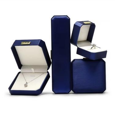 Custom Packaging 2