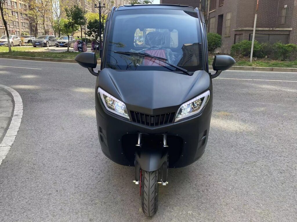 EV31 Electric passenger tricycle