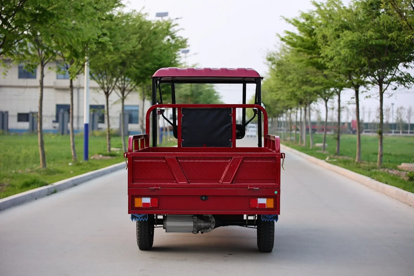 Van-type logistics electric tricycle HPX10 Selling Point (3)