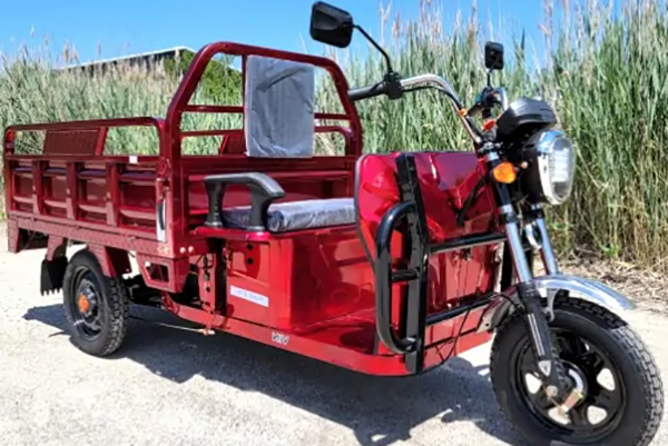 Are Three-Wheeled Motorcycles Truly Safer Than a Two-Wheeled Trike? An Expert’s Breakdown