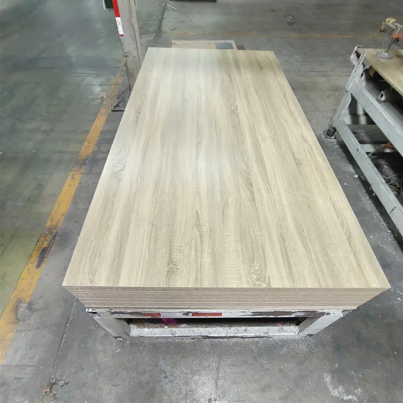 ქარხნული ფასი Wood Grain Melamine MDF Board