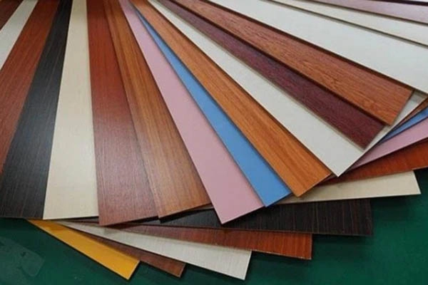 What is the Difference Between Melamine Faced Plywood and Fancy Veneered Plywood?