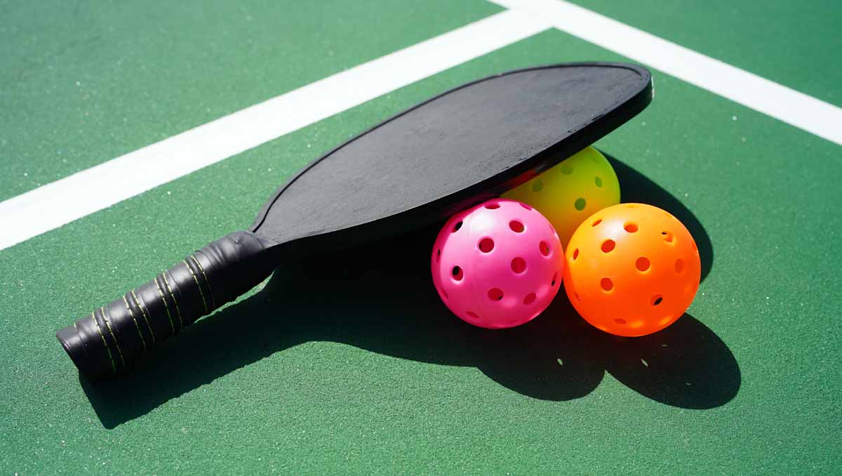 pickleball paddle