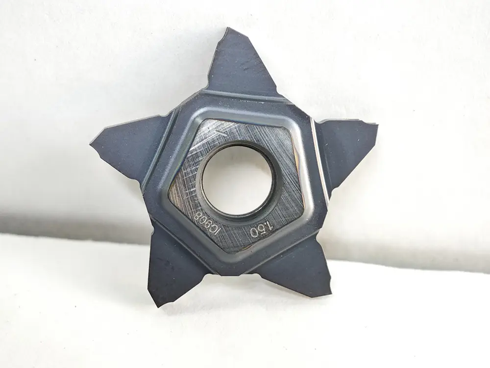 Star-shaped Grooving Cutters