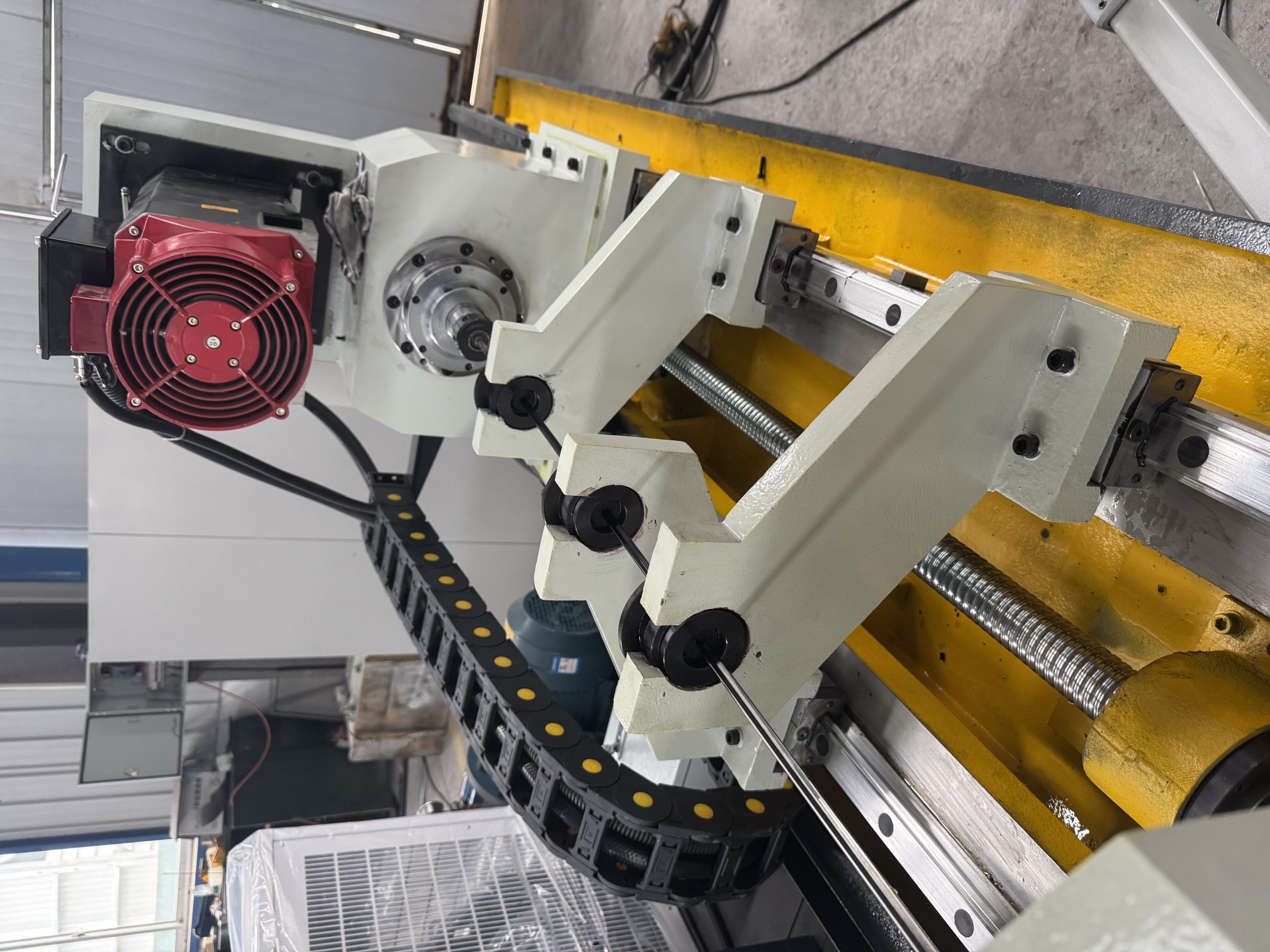 تحليل الأنظمة الأساسية الخمسة لأدوات آلة CNC