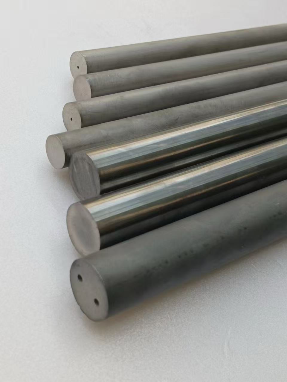 3.3*330/2TK1.6φ0.4 Batang Karbida 30° dengan Lubang Spiral