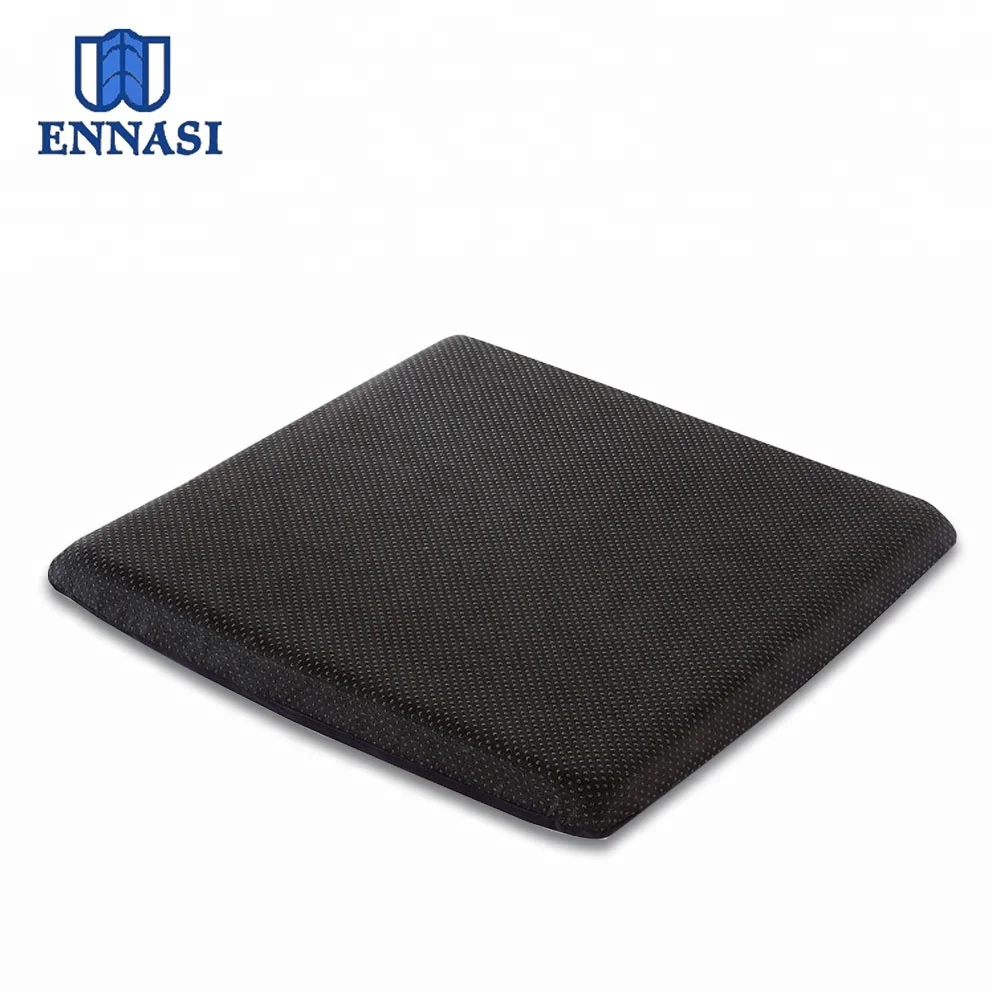 သက်တောင့်သက်သာ ထိုင်နိုင်စေရန် Square Memory Foam အရိုးခေါင်းအုံးများဖြင့် ရေစိုခံ ပြင်ပအားကစားကွင်းထိုင်ခုံ