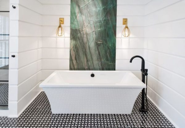 Botanic Green Quartzite bathroom