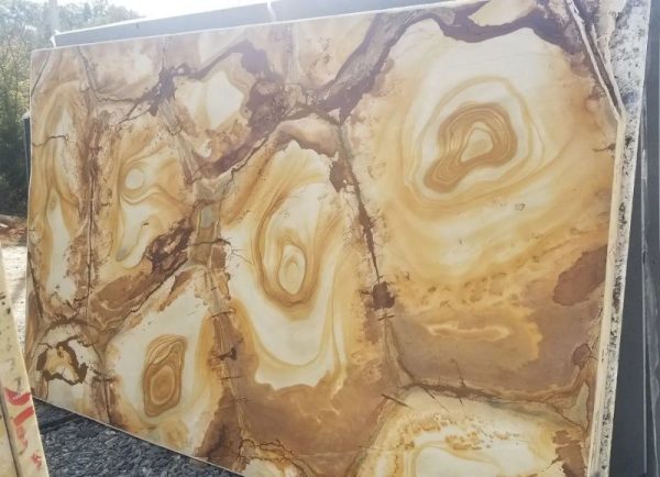 Palomino Quartzite Side View