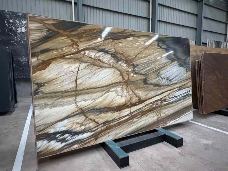 massa gold quartzite