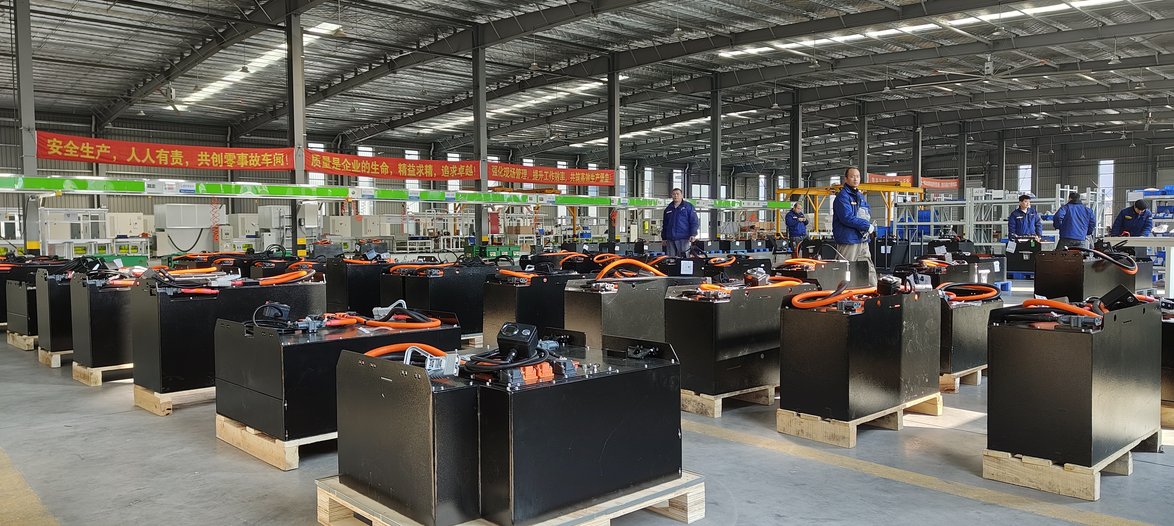 Proper storage of lithium-ion batteries for industrial vehicles