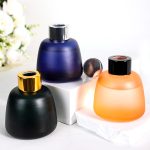 Wholesale Round Frosted Dark Diffuser Bottle 100ml Colored Glass Reed Diffuser Bottle Factory, Supplier | Honghua Glass