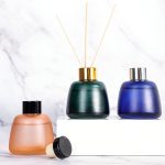 Wholesale Round Frosted Dark Diffuser Bottle 100ml Colored Glass Reed Diffuser Bottle Factory, Supplier | Honghua Glass