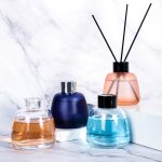 Wholesale Round Frosted Dark Diffuser Bottle 100ml Colored Glass Reed Diffuser Bottle Factory, Supplier | Honghua Glass