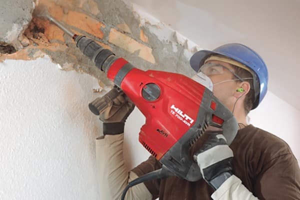 Demolition Hammer vs. Rotary Hammer: Choosing the Right Tool for the Job