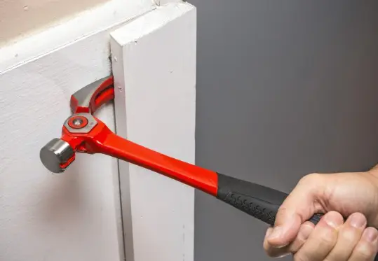 The Ultimate Guide to the Curved Claw Hammer for DIY and Woodworking