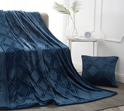 Multifunctional Fleece Blanket