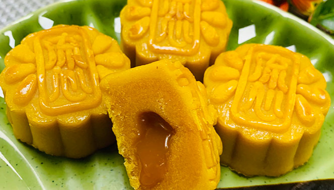 Liquid Center Mooncake Gift Box
