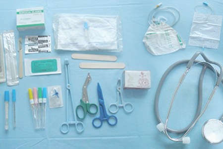 Supplying Healthcare Heroes: Your Guide to Quality Disposable Medical Consumables