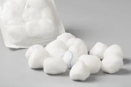 Ang Kritikal na Pagkakaiba: Bakit Ang Medical Cotton Ay Ang Superior Choice Para sa Pangangalaga sa Kalusugan