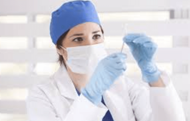 Scrub Cap u Kap Kirurġiku: Differenzi Ewlenin Spjegati għal Xerrejja Mediċi