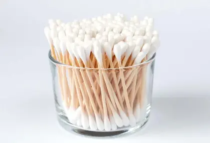 The Ultimate Guide to the Cotton Bud: Safe Ways to Use Cotton Swabs and the Risk to Your Ear