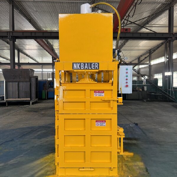 Compact Vertical Hydraulic Baler Layout Solution for Limited Warehouse Space
