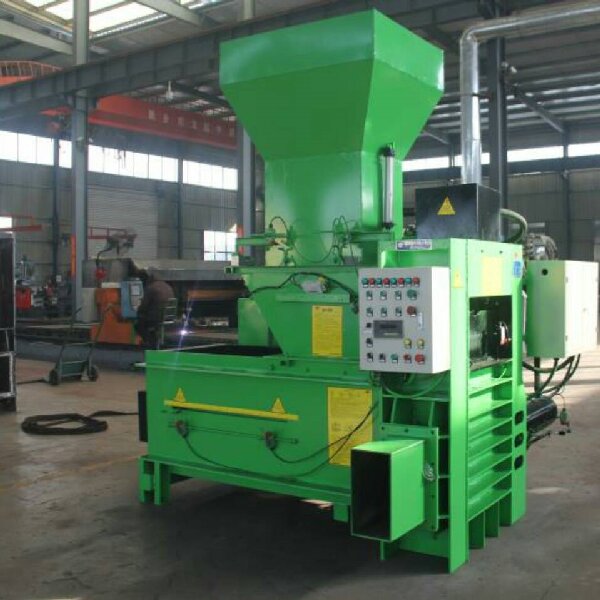 Horizontal Cocopeat Baler Machine