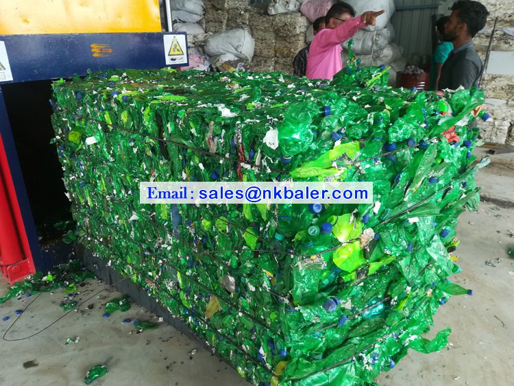 Plastics Bottles Horizontal Baler
