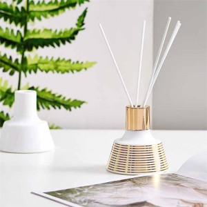 Reed Diffuser Bottles Wholesale White Opal Glass Diffuser Bottle With Stick