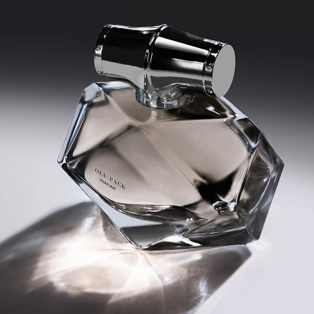 The multiple roles and value of glass bottles in the perfume industry