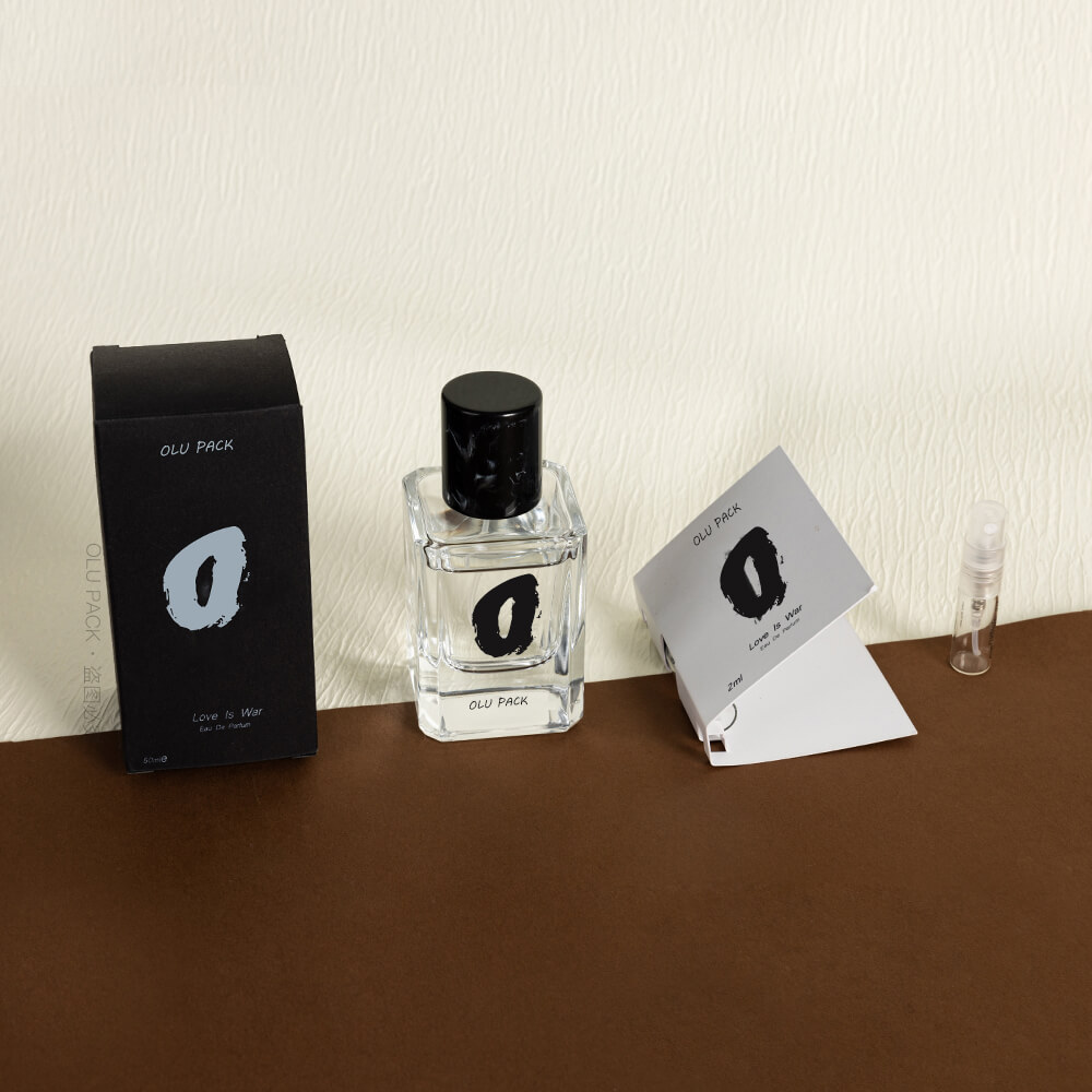 perfume bottle with packaging