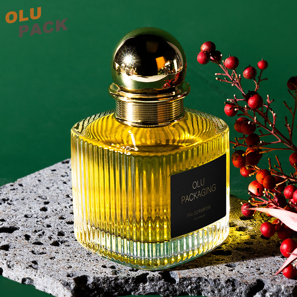 Customized 50/100ml Ribbed Square Glass Perfume Bottle