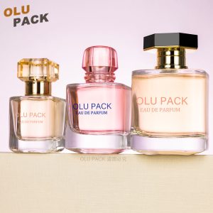 Rounded-Edge Square High-end Glass Clear Perfume Bottle