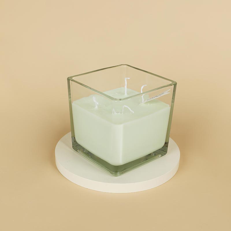 Récipient en verre carré vide sans couvercle pour la fabrication de bougies