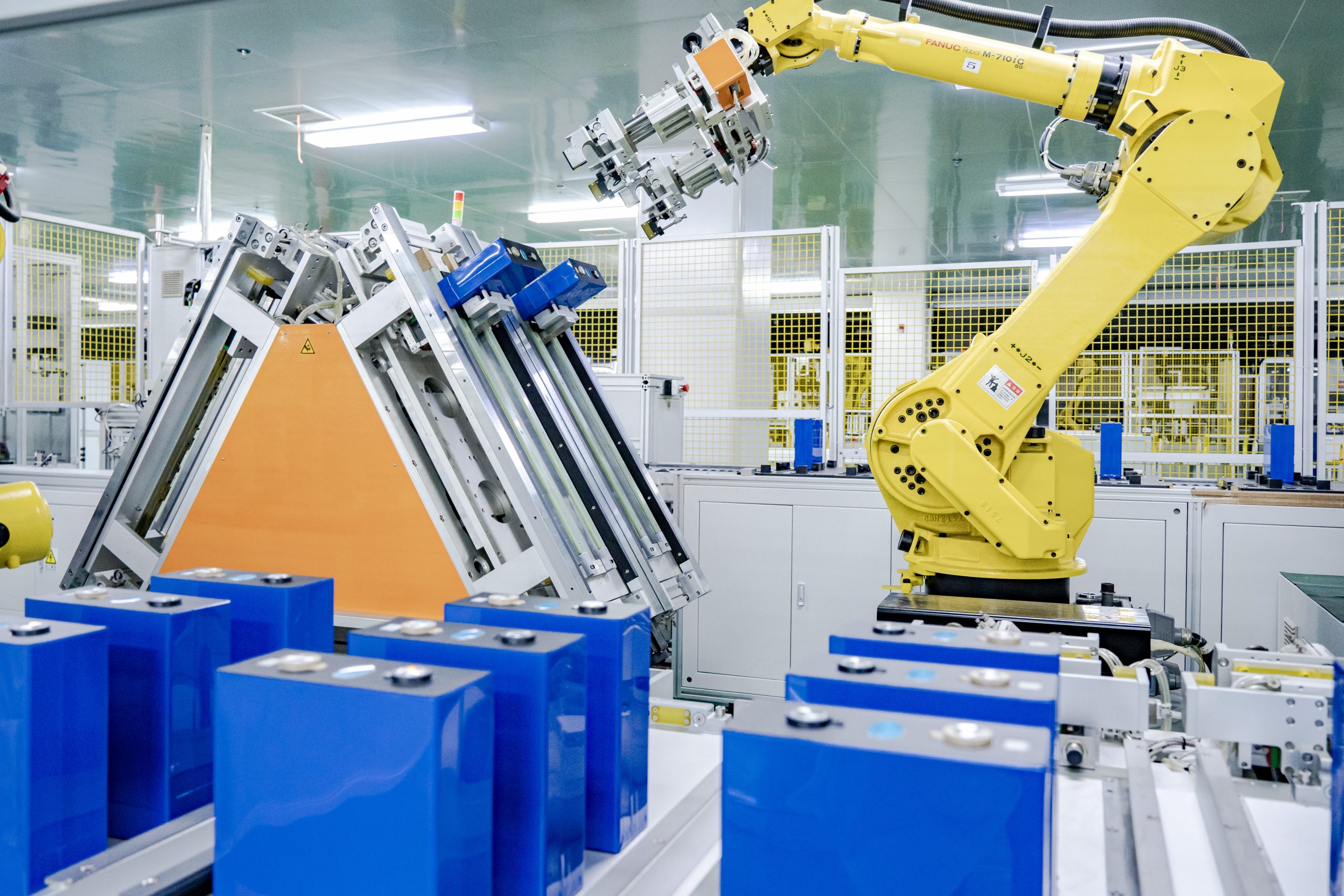 The Advantage of Sourcing from Full-Chain Energy Storage System Manufacturers