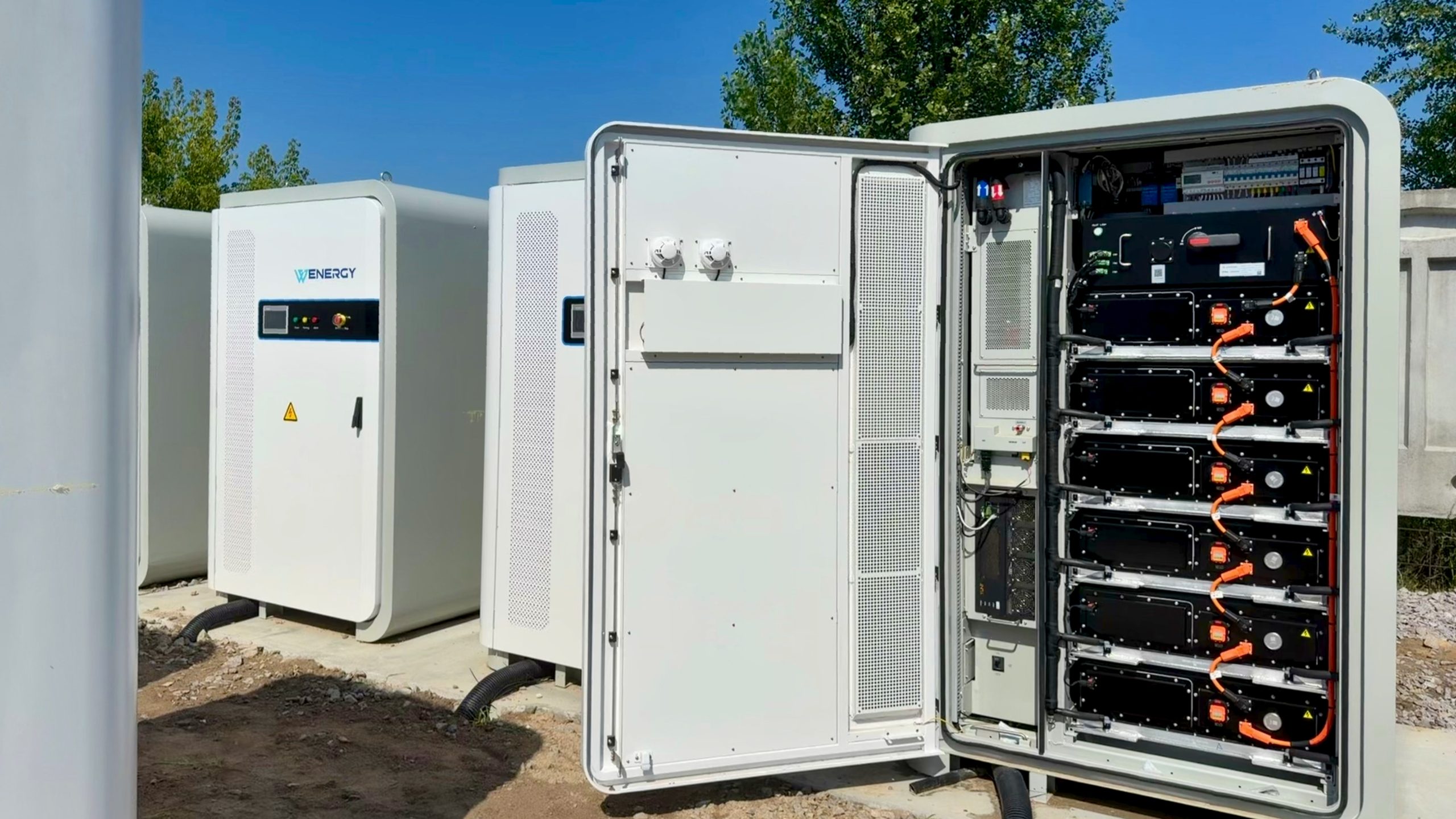 Hybrid ESS for a Logistics Park in Eastern Europe