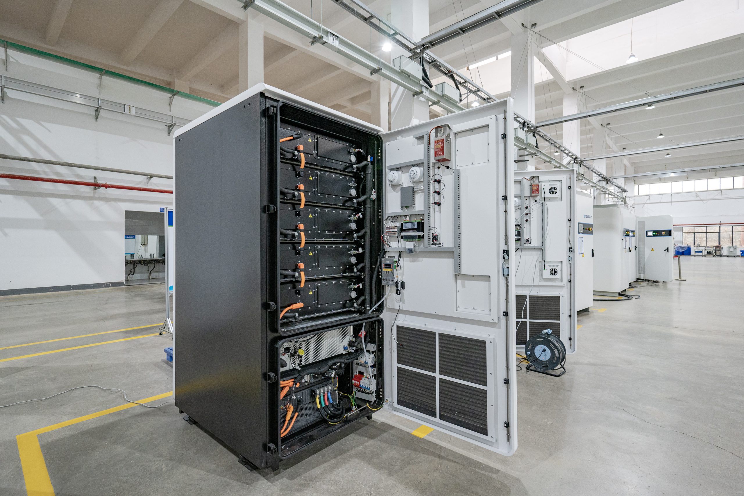 Why Liquid-Cooled BESS Offers Better Thermal Consistency