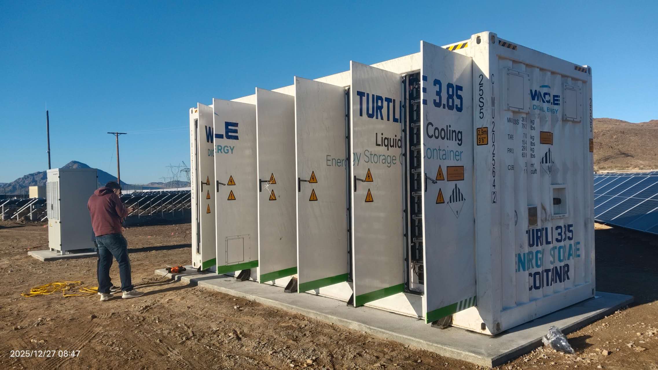 USA Integrated Solar-Storage-Charging Project