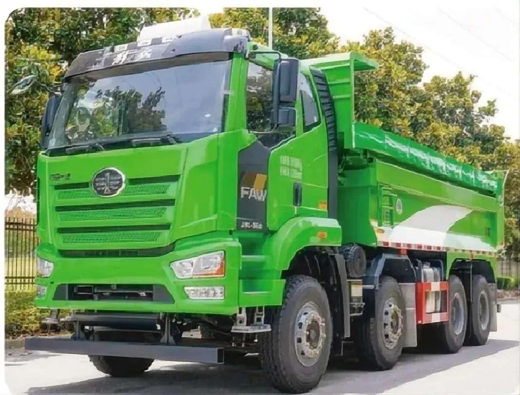 FAW JIEFANG 8×4DUMP TRUCK