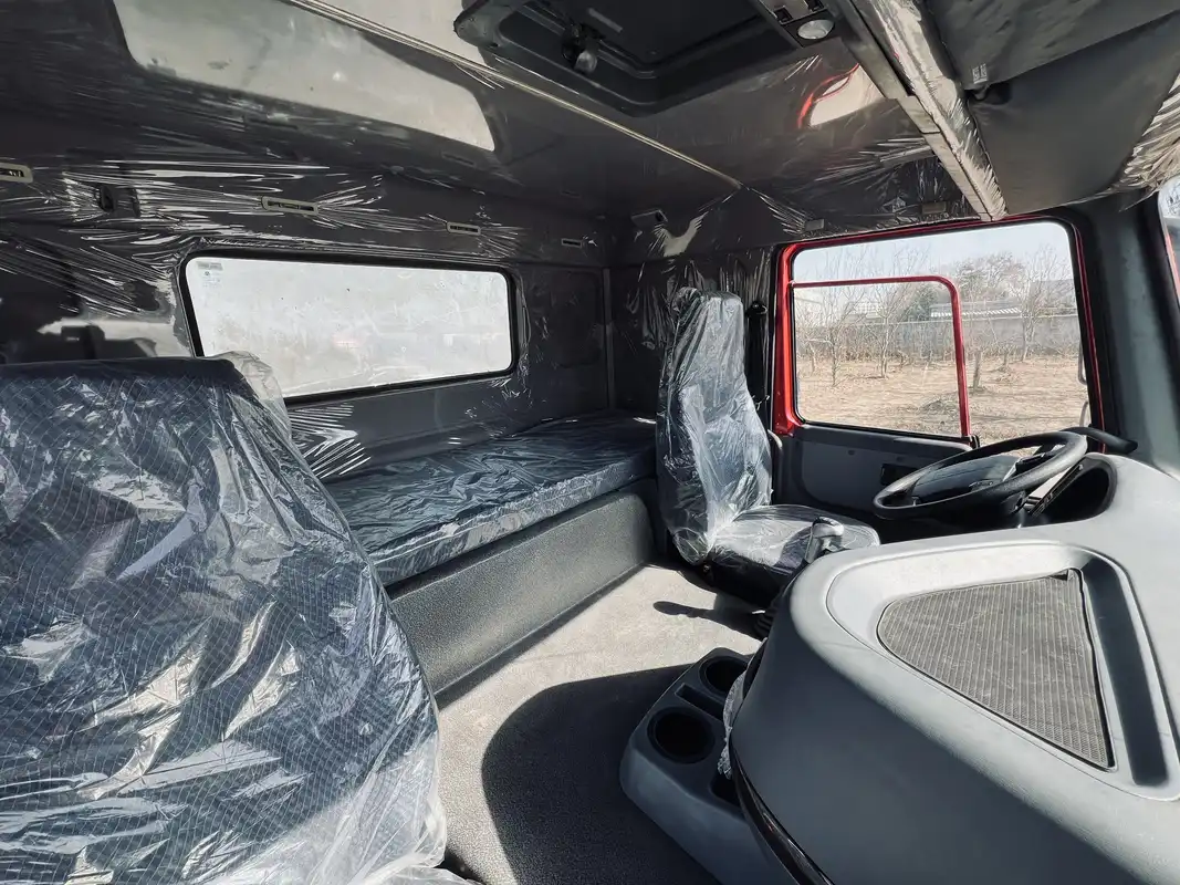 HOHAN 6×4 TRACTOR TRUCK