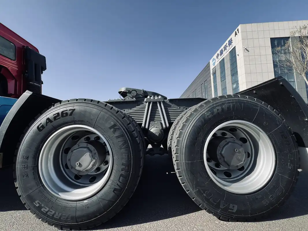 HOHAN 6×4 TRACTOR TRUCK