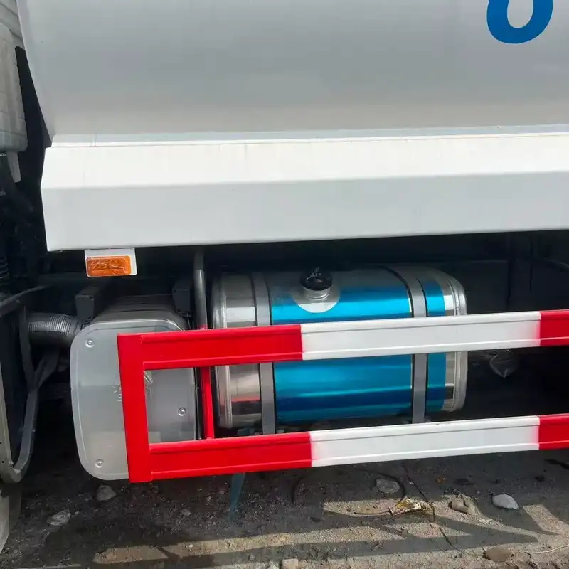 HOWO 4X2 WATER TANK TRUCK