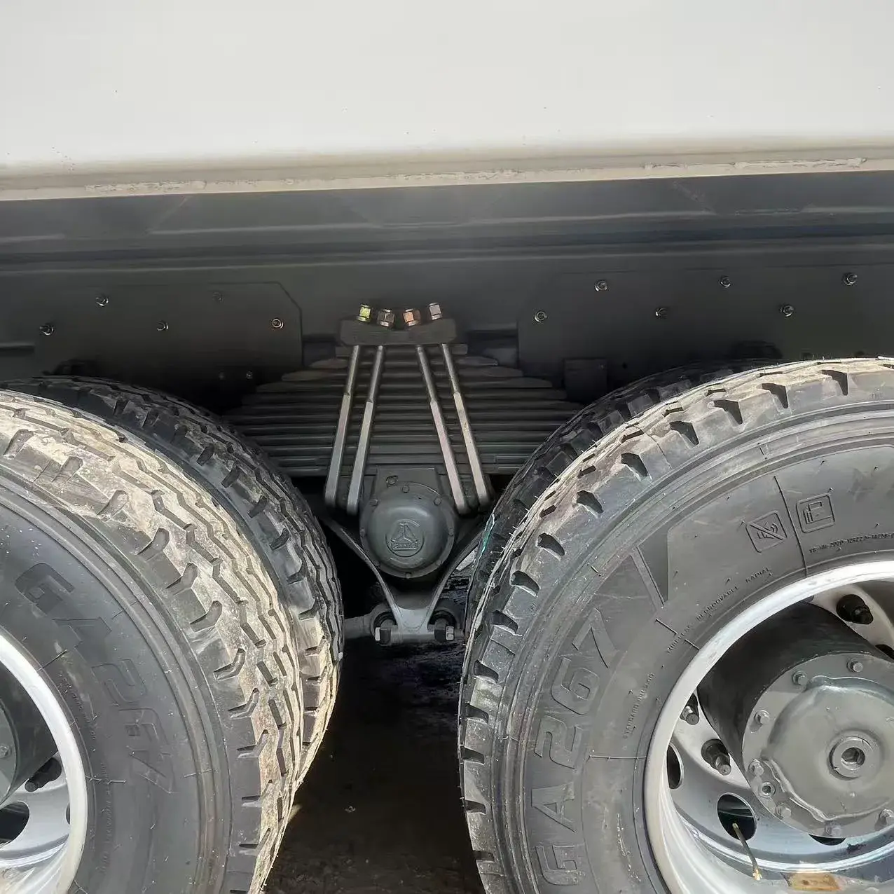 HOWO 4×2 DUMP TRUCK