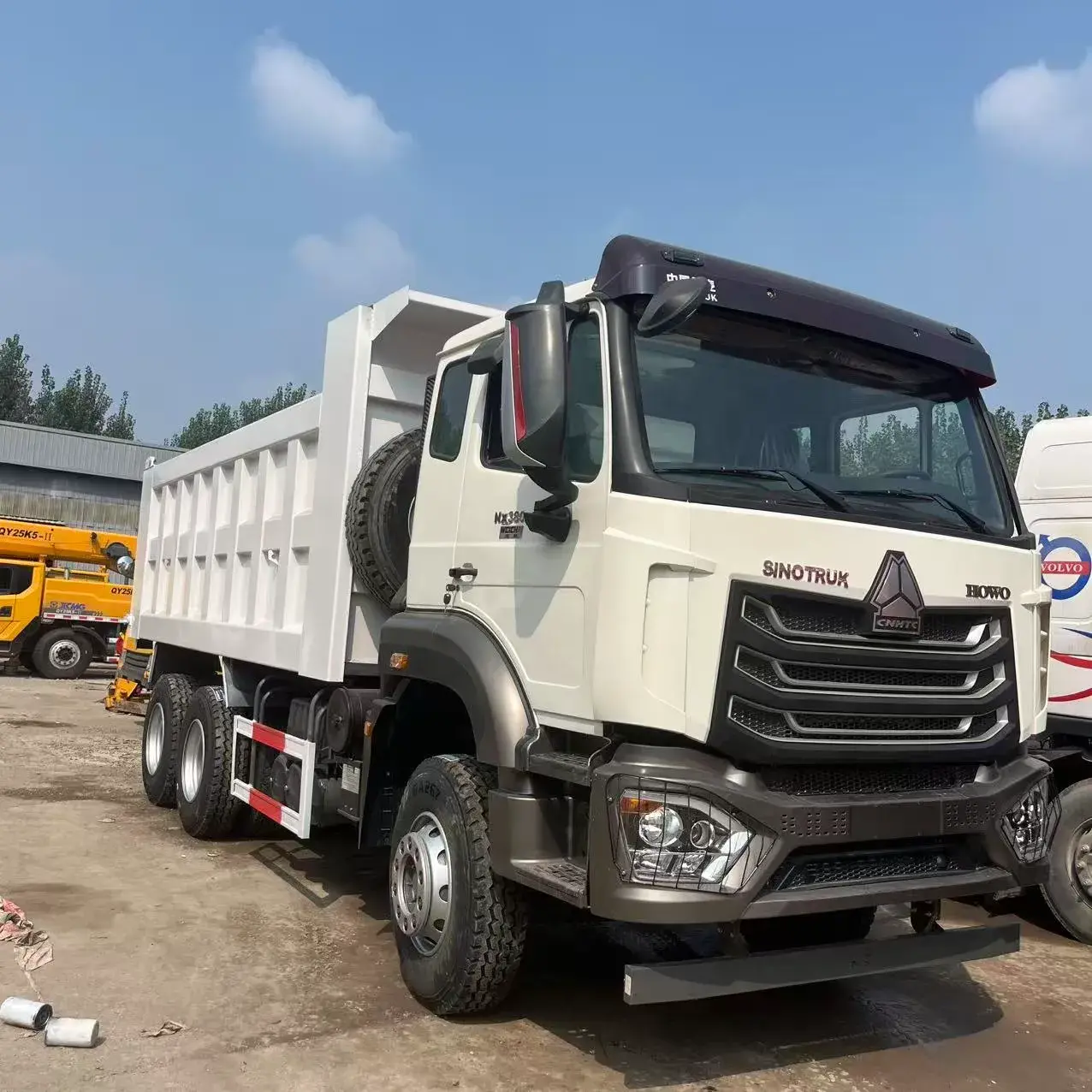 HOWO 4×2 DUMP TRUCK