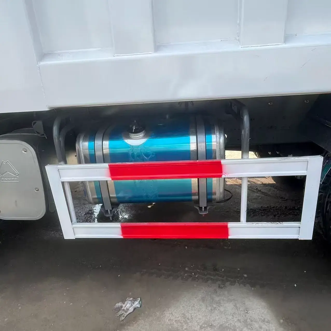 HOWO 4×2 DUMP TRUCK