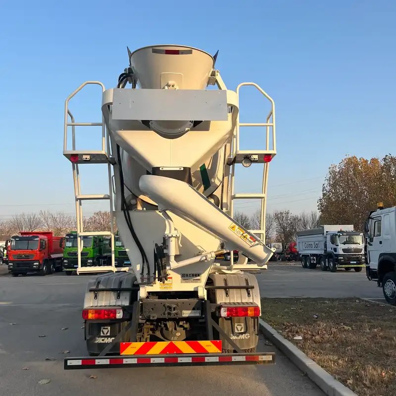 HOWO6X4 CONCRETE MIXER TRUCK