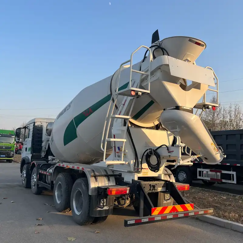 HOWO6X4 CONCRETE MIXER TRUCK