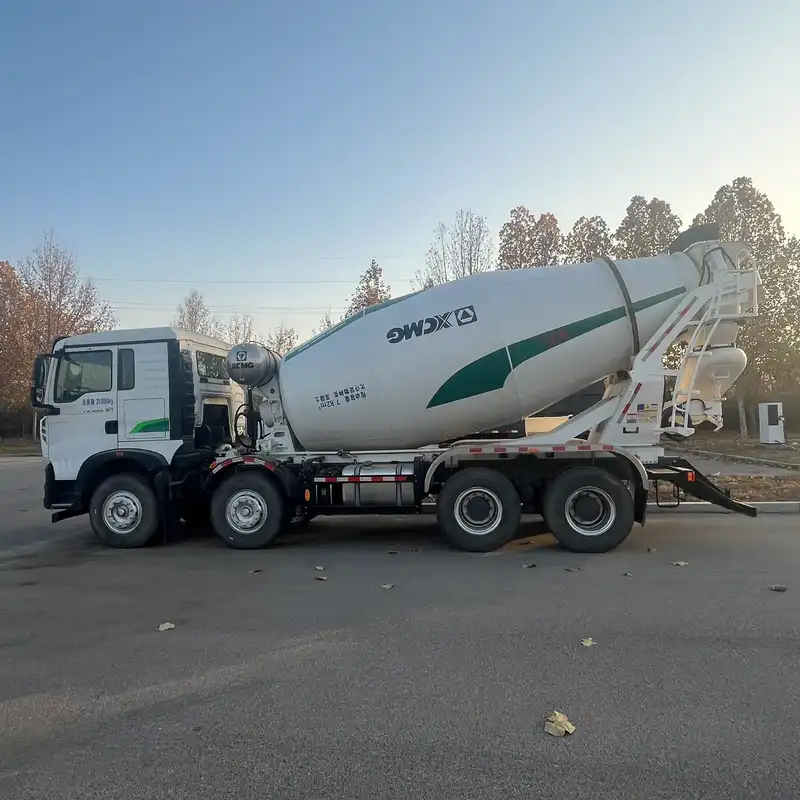 HOWO6X4 CONCRETE MIXER TRUCK