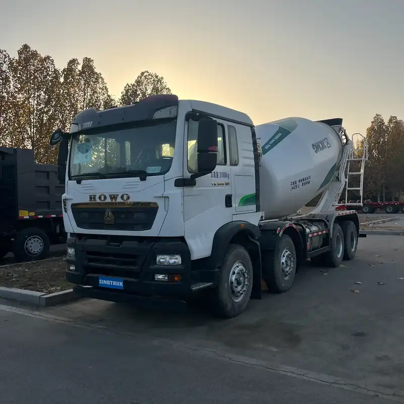 HOWO6X4 CONCRETE MIXER TRUCK